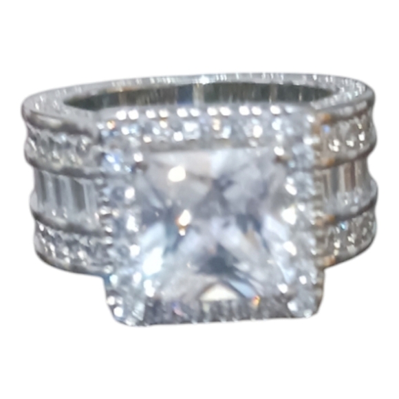 Jewelry - S925 Sterling Silver Ring